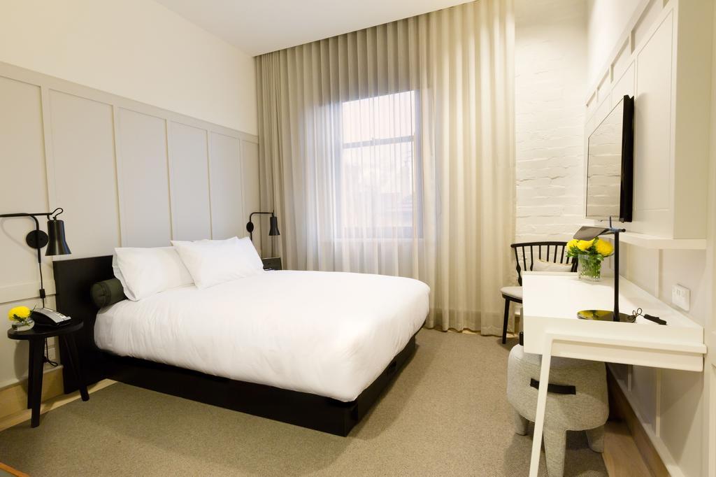 Coppersmith Hotel Melbourne Room photo