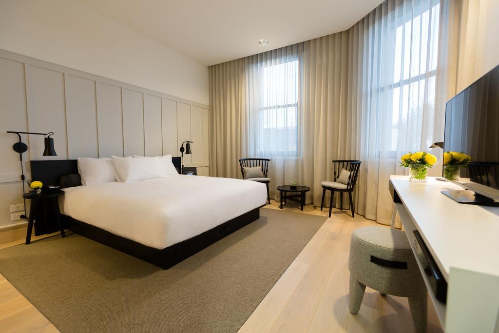 Coppersmith Hotel Melbourne Room photo